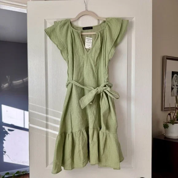 Gibsonlook Sage Green Flutter Sleeve Tiered Dress NWT - Picture 1 of 7